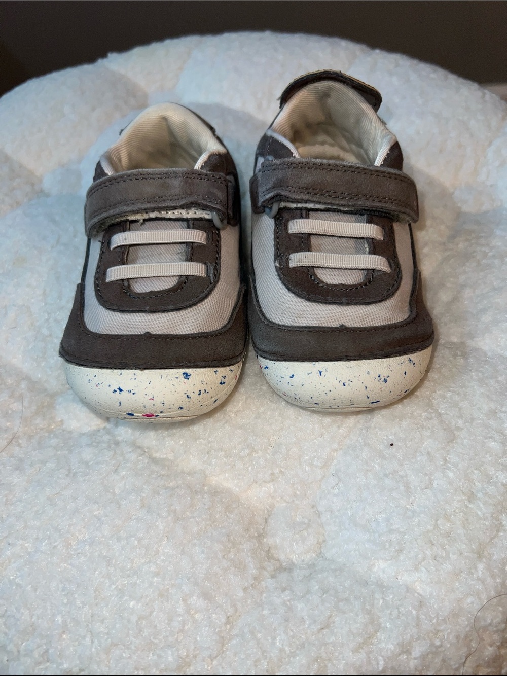 Stride Rite Toddler Gray & White Velcro Sneakers with Speckled Toes